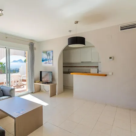 Imperial Park Unitursa アパート *